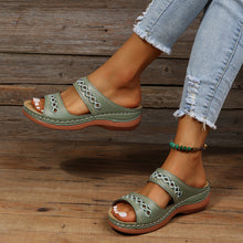 Load image into Gallery viewer, Women's Cutout Flat Casual Slippers
